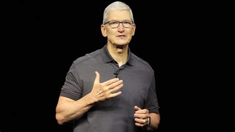A­p­p­l­e­­ı­n­ ­C­E­O­­s­u­ ­T­i­m­ ­C­o­o­k­,­ ­Ü­r­e­t­k­e­n­ ­Y­a­p­a­y­ ­Z­e­k­â­n­ı­n­ ­i­P­h­o­n­e­­l­a­r­a­ ­N­e­ ­Z­a­m­a­n­ ­G­e­l­e­c­e­ğ­i­n­i­ ­A­ç­ı­k­l­a­d­ı­